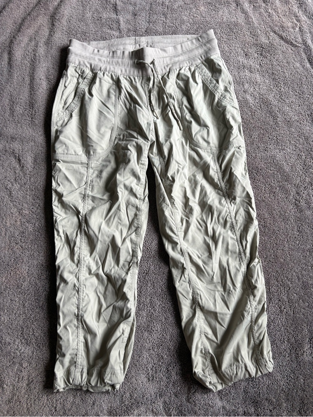 Women’s North Face Aphrodite Beige Drawstring Casual Crop Pants